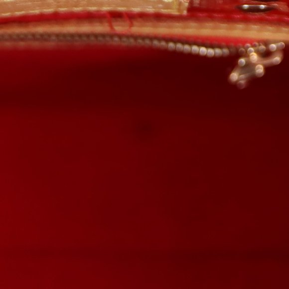 Louis Vuitton Red Patent Reade PM Small Tote - Picture 16 of 16